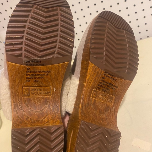 White Mountain Taupe/Grey Clog with Fleece - Picture 3 of 7